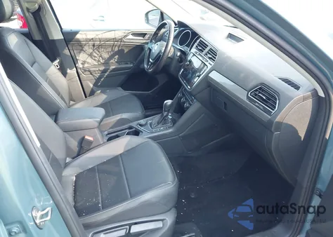 2019 Volkswagen Tiguan 2.0T Se/2.0T Sel/2.0T Sel R-Line/2.0T Sel R-Line Black from USA, damaged, VIN 3VV2B7AX1KM201320